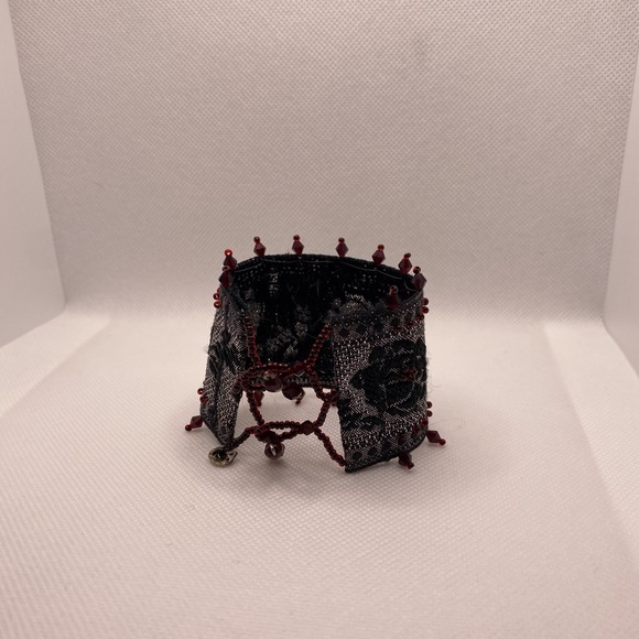 MIWA exotic fabric cuff. - Picture 5 of 6